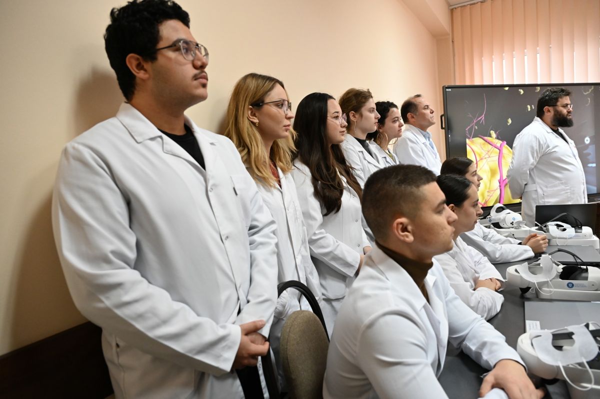 virtual reality headset